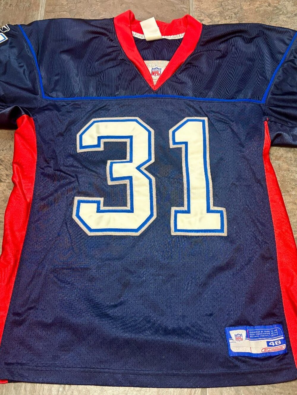 ~~BUFFALO BILLS JERSEY 48 L MENS REEBOK ON FIELD TATE #31